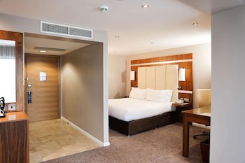 Doubletree By Hilton Milton Keynes