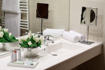 Capital Plaza Hotel