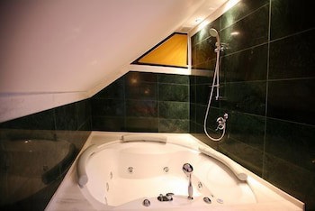 Vigo Hotel