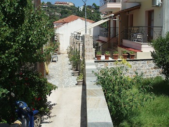 Hellen Studios