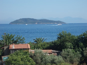 Hellen Studios