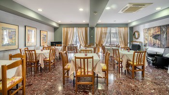 Diros Hotel