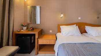 Diros Hotel