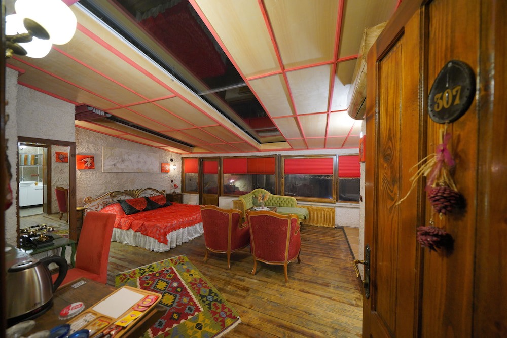 Karlik Evi galeri fotoğrafı