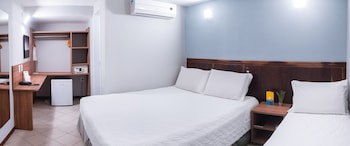 Malibu Plaza Hotel