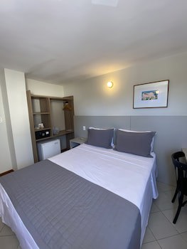 Malibu Plaza Hotel