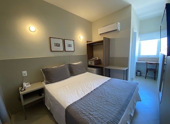Malibu Plaza Hotel