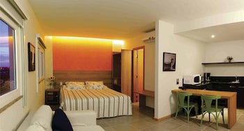 Malibu Plaza Hotel
