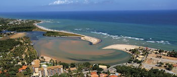 Malibu Plaza Hotel