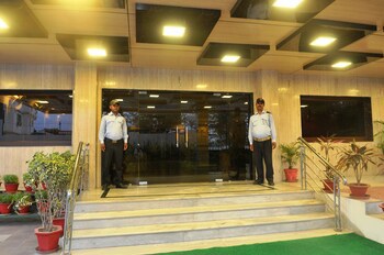 Hotel Taj Darbar