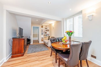 Castletown House Apartments