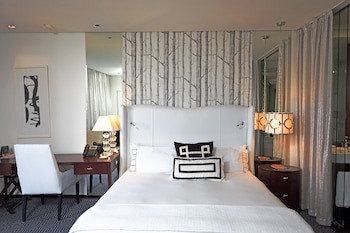 Davinci Hotel And Suites On Nelson Mandela Square