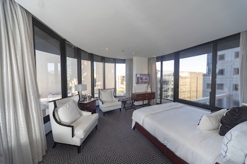 Davinci Hotel And Suites On Nelson Mandela Square