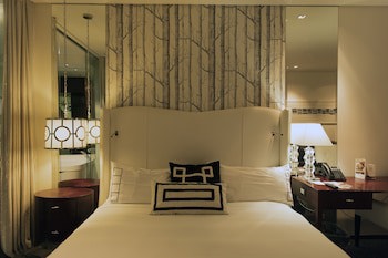Davinci Hotel And Suites On Nelson Mandela Square