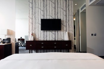 Davinci Hotel And Suites On Nelson Mandela Square