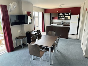 Arena Lodge