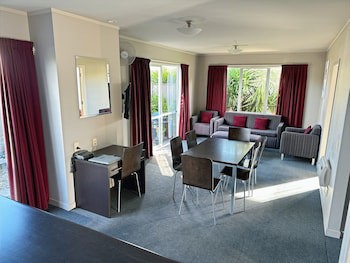 Arena Lodge