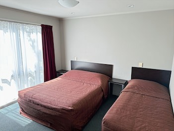 Arena Lodge