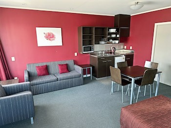 Arena Lodge