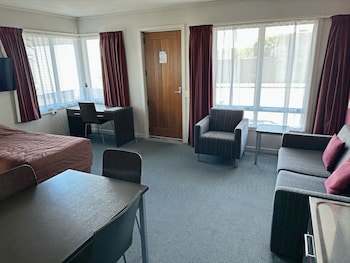 Arena Lodge