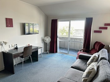 Arena Lodge