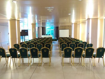 Sercotel Jardines De Uleta Suites