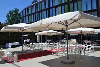 Sercotel Jardines De Uleta Suites
