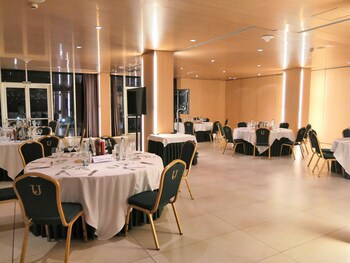 Sercotel Jardines De Uleta Suites