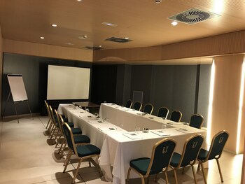 Sercotel Jardines De Uleta Suites