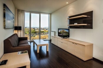 Sercotel Jardines De Uleta Suites