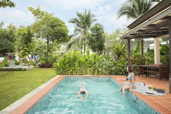 Anyavee Tubkaek Beach Resort