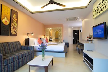 Anyavee Tubkaek Beach Resort