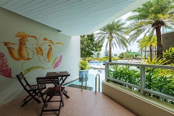 Anyavee Tubkaek Beach Resort