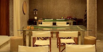 Kenoa Exclusive Beach Spa & Resort