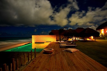 Kenoa Exclusive Beach Spa & Resort