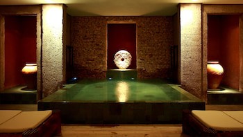 Kenoa Exclusive Beach Spa & Resort