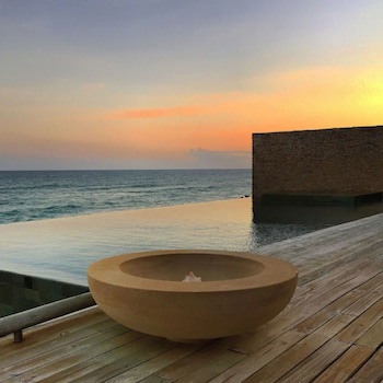 Kenoa Exclusive Beach Spa & Resort