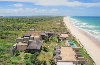 Kenoa Exclusive Beach Spa & Resort