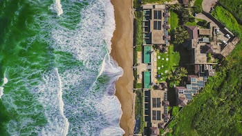 Kenoa Exclusive Beach Spa & Resort