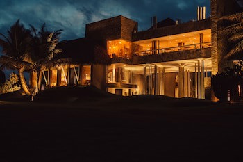 Kenoa Exclusive Beach Spa & Resort