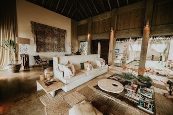 Kenoa Exclusive Beach Spa & Resort