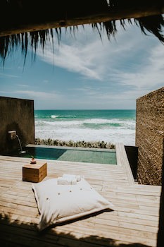 Kenoa Exclusive Beach Spa & Resort