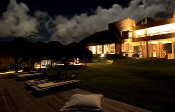 Kenoa Exclusive Beach Spa & Resort