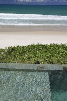 Kenoa Exclusive Beach Spa & Resort