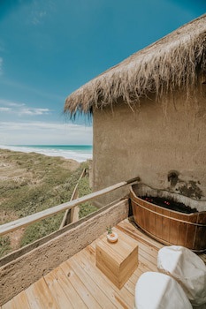 Kenoa Exclusive Beach Spa & Resort