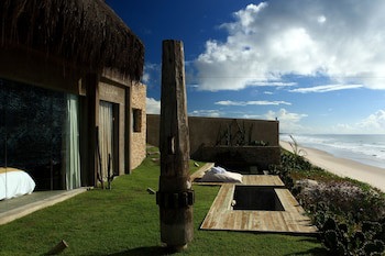 Kenoa Exclusive Beach Spa & Resort
