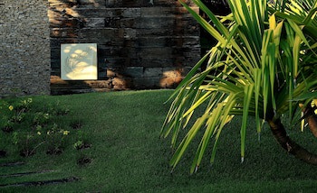 Kenoa Exclusive Beach Spa & Resort