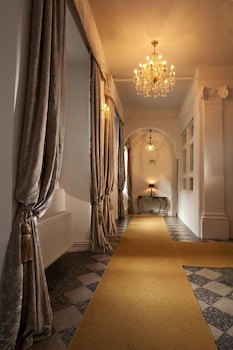Antiq Palace Hotel And Spa