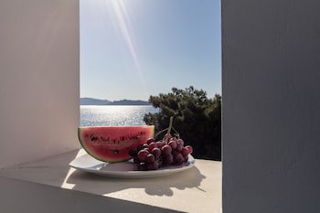 Dionysos Hotel fotoğrafı