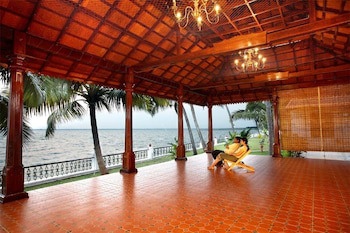Coco Bay Resort
